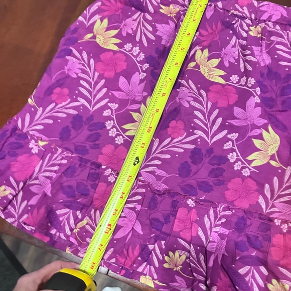 Knee length summer skirt with flirty ruffle hem. Never worn - Picture 5 of 5